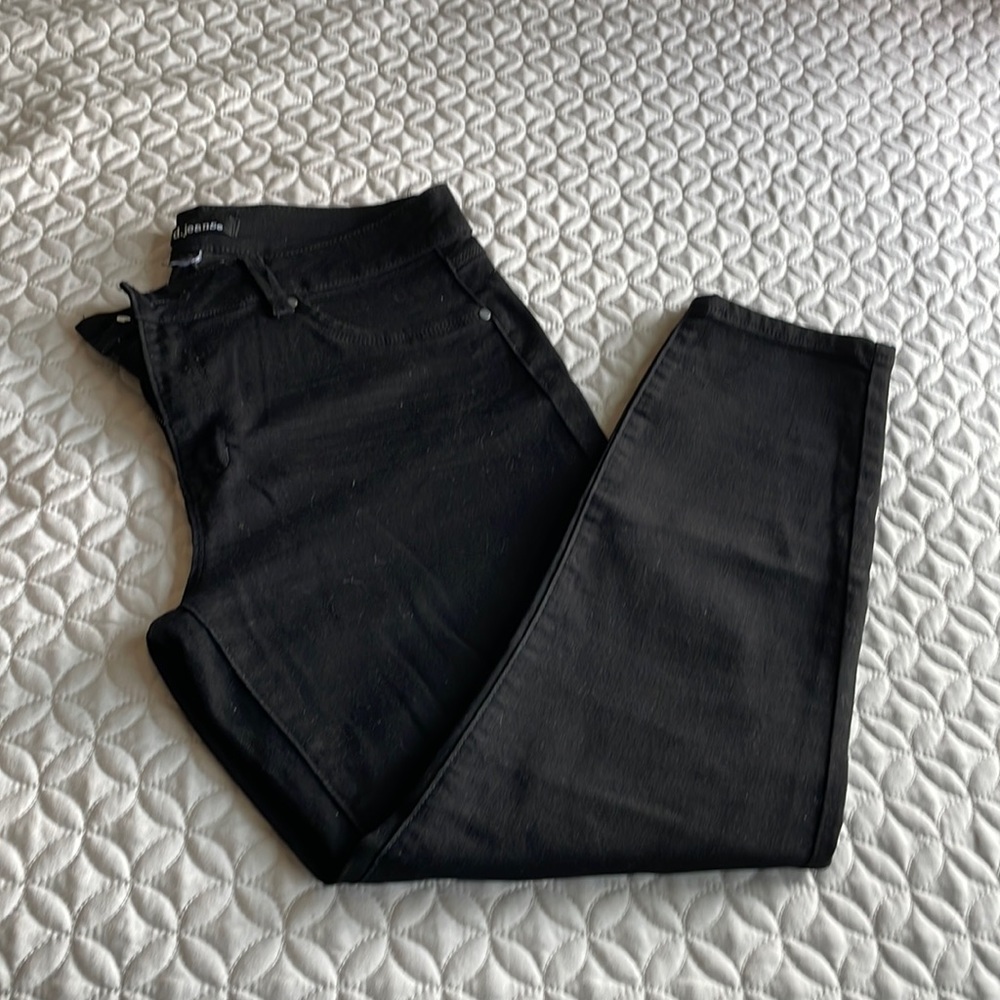 Cute pants it has stretched ( bag E)